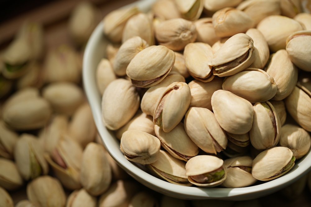 如何辨别开心果是否经过漂白？